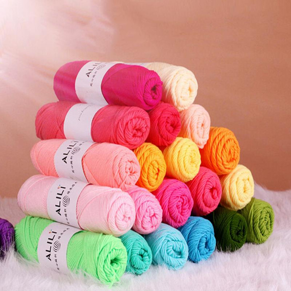 Wholesale Bamboo Baby Soft Yarn Crochet Cotton Knitting Milk Cotton Yarn Knitting Wool Thick Yarn katoen garen lanas para tejer