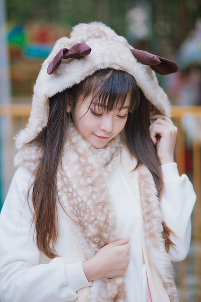 Women Winter Lolita Hooded Scarf Cartoon Christmas Reindeer Pattern Neckerchief with Hat and Gloves Bow Warm Gifts