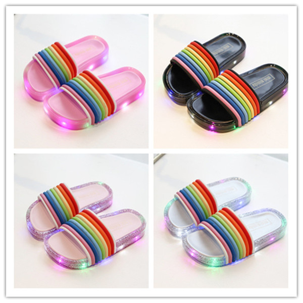 Kids LED Rainbow Glitter Slippers Summer Children Flashing Jelly Sandals Fashion Sequins Glowing Sandals Girls Travel Beach Shoes A5801