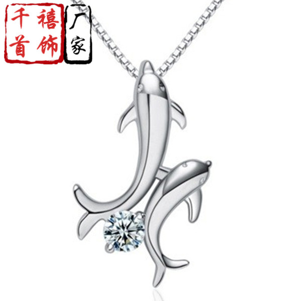 Costume Accessories Christmas Simple Dolphin Crystal a Pendant Necklace Fashion Jewelry Gift Accessories Wholesale Fish All-match