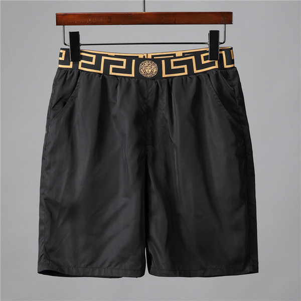 2019 Popular new summer men's letter shorts men's beach shorts cotton casual skateboard shorts loose street clothing