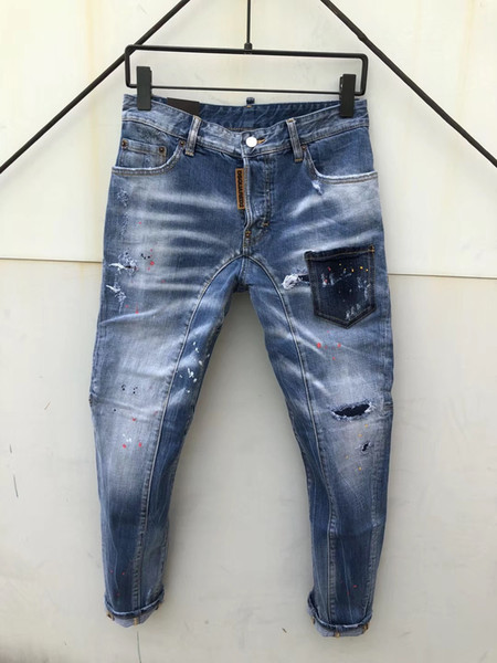 Hip hop long denim trousers with bullet holes holes popular men's straight tube light blue motorcycle D2 jeans trend copy old holes T59