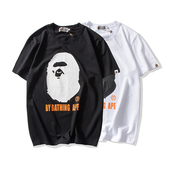 Bape Mens Designer T Shirt Mens Casual Short Sleeves Luxury Couples High Quality Cartoon Printing Cotton Tees Black White