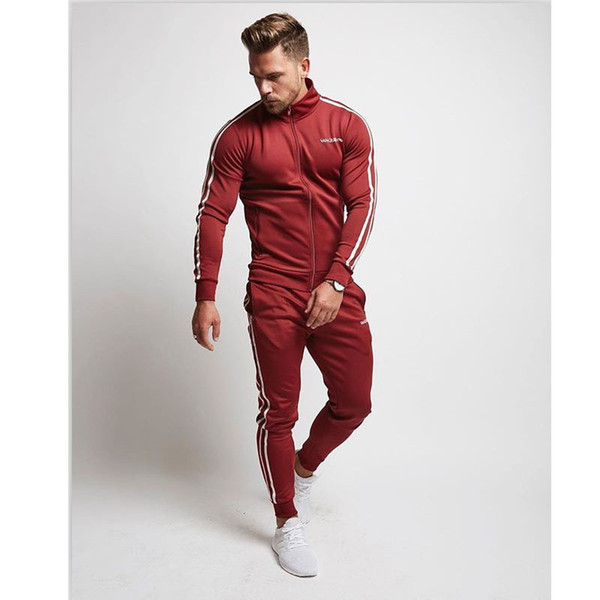 Gyms Suit For Men Survetement Homme Marque 2017 Tracksuit Men Casual Hooded Warm Sweatshirt Moleton Masculino