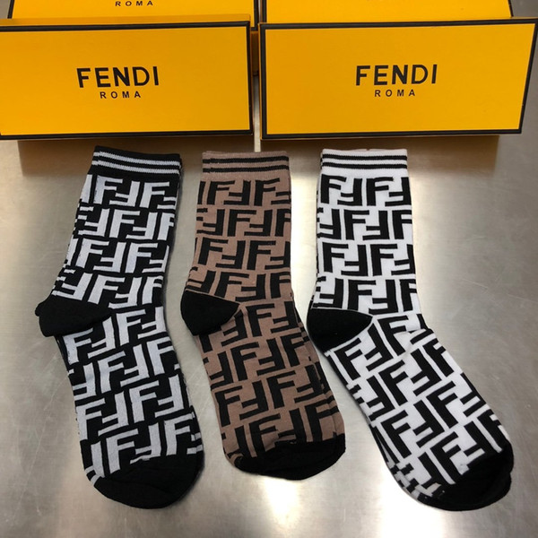 5 Pair/Box Men's socks to help sweat short tube sports socks fashion high-end embroidery brand men trend ankle Cotton brand
 designer