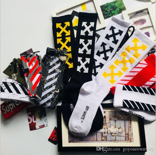 18SS European and American street hip-hop popular logo skateboard socks factory on behalf of the high gang men's hose trend long hose t