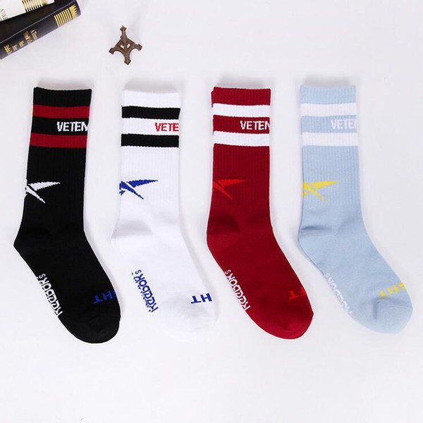 Wholesale New Vetements Men's Black Yellow Stockings Opening Fashion Men's Sports Sockings Letter Print In The Tube Cotton Socks