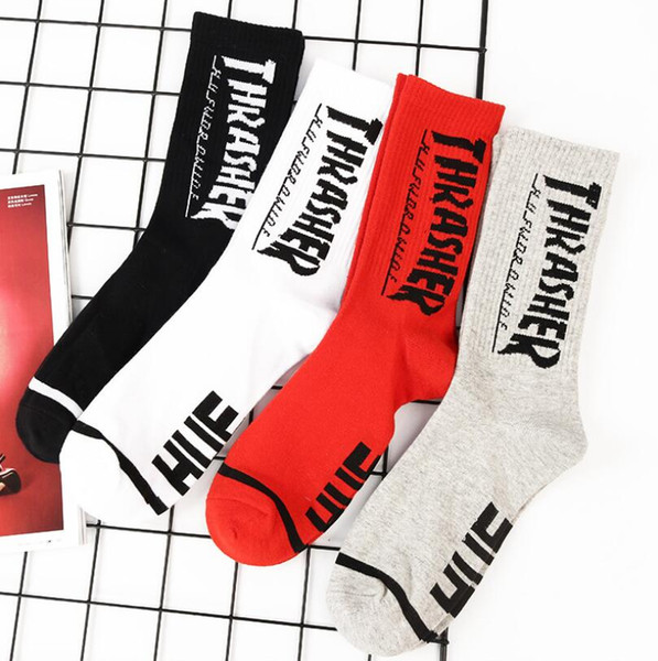 New Men Athletic Socks Sport Basketball Long Cotton Designer Socks Male Running Letter Pattern Cool Socks