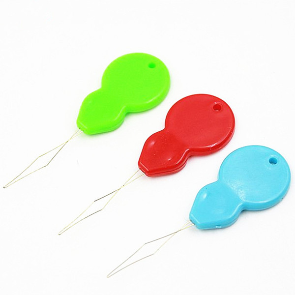 Plastic Needle Threader Thread Guide DIY sewing tools convenient and easy to use for elders DL_SWT026