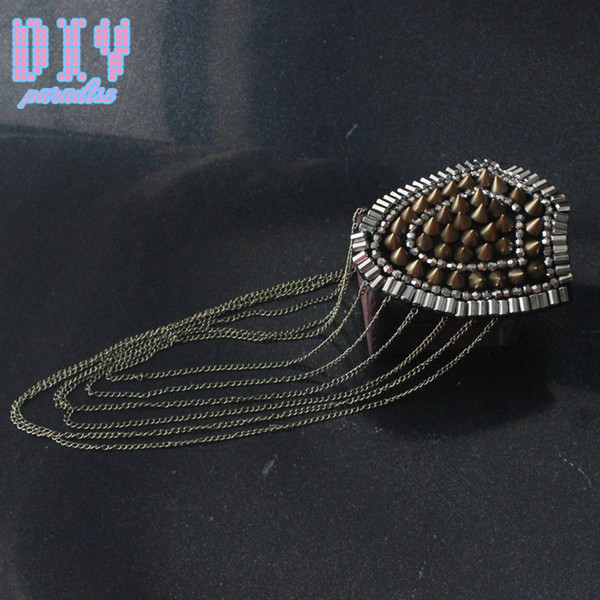 10PCS Rivet Handmade Fashion Tassel Chain Shoulder Board Badges Fabric Metal Epaulette Military Pin on Brooch Meda