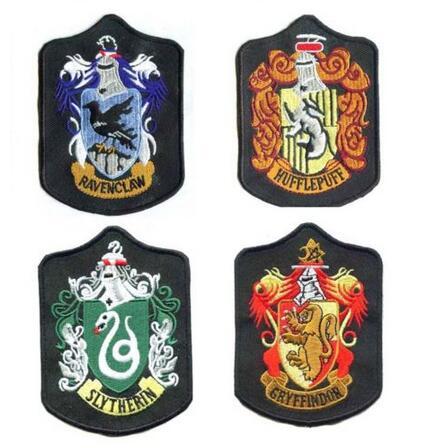 Harry Potter Embroidery Badges Harry Potter Patches Gryffindor Slytherin Ravenclaw Hufflepuff Embroidered Iron On Patches CCA5919 200pcs