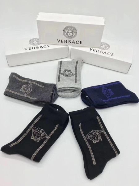 Goddess Design Ve Letter Socks Couple Cotton High Quality Stockings Fashion New Street Sport Long Socks