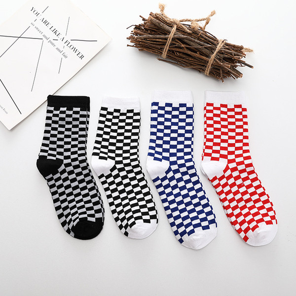 Classic Plaid Cotton Socks Female Kawaii Winter Middle Tube Sock Slippers Simple Casual Soft Funny Couple Socken Men Unisex