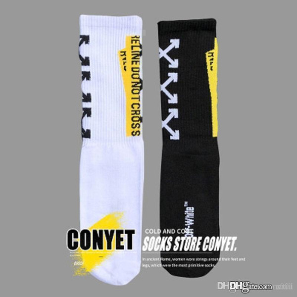 19SS European and American Street skateboarding stockings, men and women hip-hop stockings. Pure Cotton Chaozhou Brand