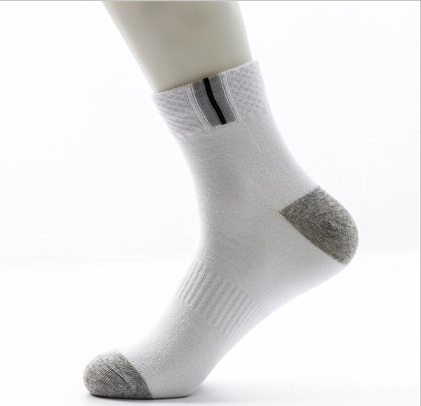 Spring and summer new explosion models cotton men's socks cotton sweat and deodorant in the tube socks men's sports socks