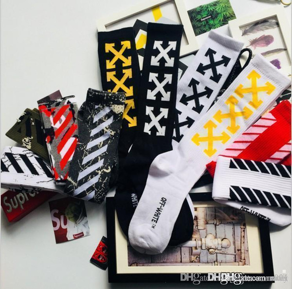 18SS European and American street hip-hop popular logo skateboard socks factory on behalf of the high gang men's hose trend long hose t