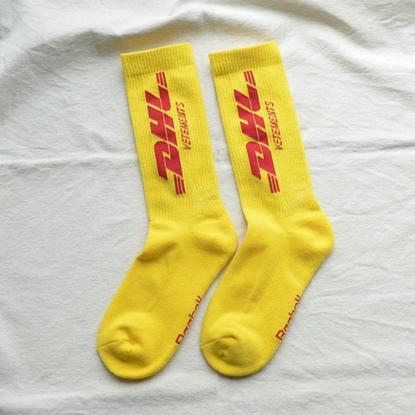 Kanye Vetements DHL Logo Socks Street Skateboard Fashion Sports Sockings Letter Print Socks Spring Summer Football Tube Socks HFLSWZ017