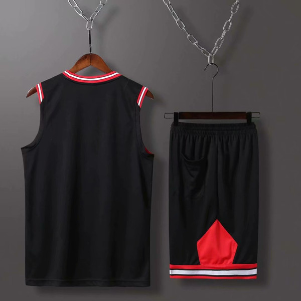 Small cuff breathable and quick drying tailored vest basketball suit