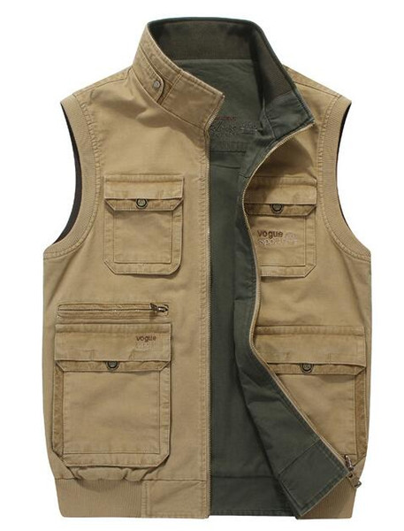 Men's harnesses wear cotton outdoor casual photography vests on both sides of the vest.