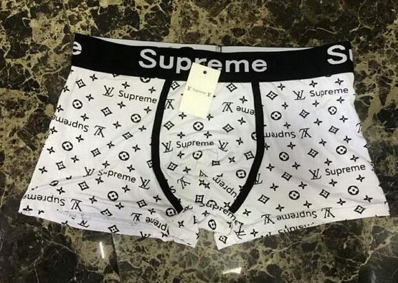2019 AA New SUP+V Men Underwear Boxers Cotton 4 Color Breathable Letter Underpants Shorts Luxury Brand Design Cuecas Tight Waistband. LL1