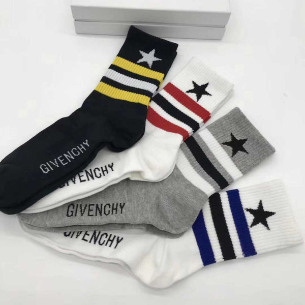Luxry Letter Ankle Socks Women Sports Cotton Sock Slippers Football Cheerleaders Short Socks PINK Hosiery Summer Sneaker Sockings Multicolor