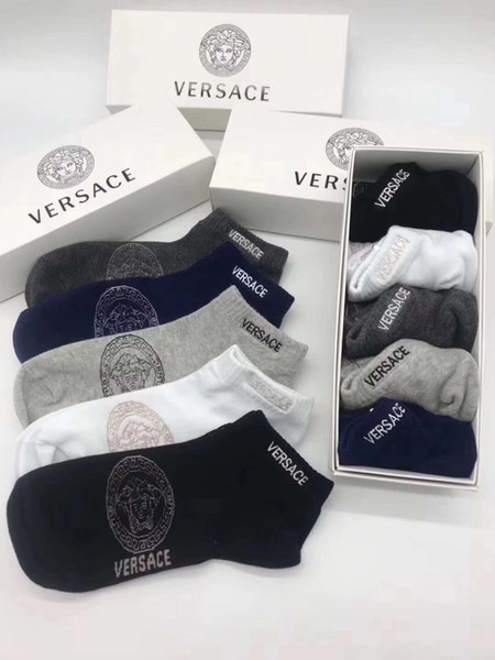 Fashion Letter Print Brand Socks Adult Cotton Short Ankle Socks Sports Basketball Soccer Teenagers Cheerleader New Sytle Girls Women Socks