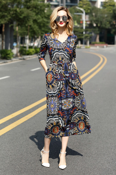 2017 Autumn Print V Collar Half Sleeves Women Dress Brand Same Style Vestidos De Festa Vintage Holiday Long Dress DH357