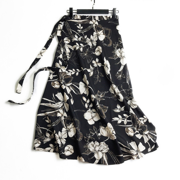 Summer Korean version of the small fresh art floral wrap skirt with a split chiffon skirt