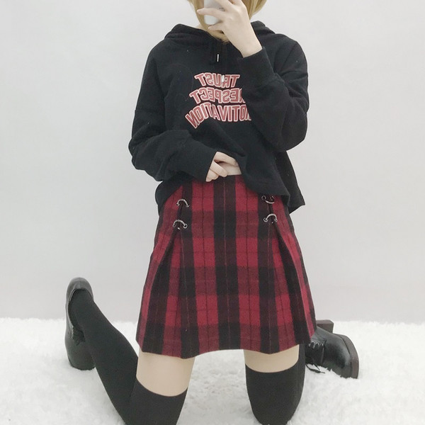 2018 Summer Autumn Short Skirts Women Harajuku Retro Rock Punk Black Red Plaid Circle Mini Skirt Metal Buckle Skirt