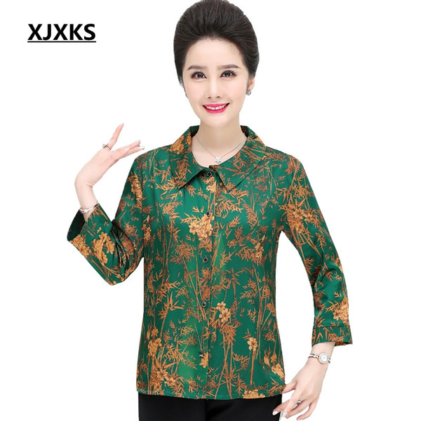 XJXKS 2019 New Women Summer New Chiffon Shirt Green And Red Printing Plus Size Middle-aged Women Thin Turn-down Chiffon Blouses