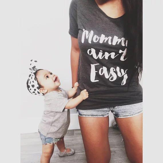 Plus Size Mommin Ain't Easy Tshirt For Women Top Female Mom Tee Tumblr Fashion Casual Letter Print T Shirt Hipster Drop Ship