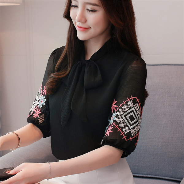 2018 new summer large size temperament sweet coat loose foreign style small shirt embroidered shirt short sleeve chiffon shirt female