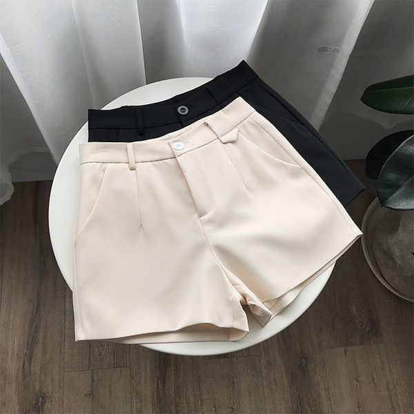 High-waisted solid color shorts for women spring 2019 fashion show slim suit shorts wide-leg slacks 8876