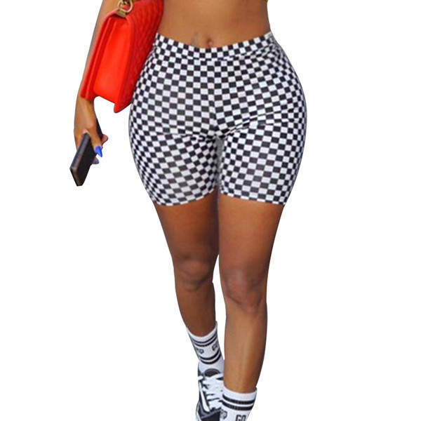 2018 Sexy Skinny Checkerboard White and Black Plaid Print Shorts Women Casual High Waist Elastic Femme Workout Fitness Shorts