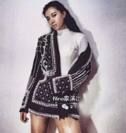 Kendall Jenner Spring Women's Designer Heavy brilliant Highlight All-over Beaded Pearl Emblishment statement Blazer