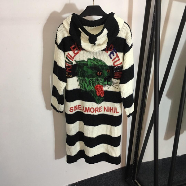 Designer Black White Striped Long Knitting Dress V Collar Long Sleeves Back Leopard Sequins Embroidery Milan Pullovers Long 7267