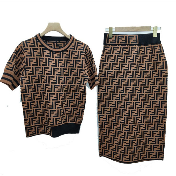 [Exclusive good quality] 19 summer F short-sleeved shirt + F skirt skirt hip over knee skirt knitted two-piece suit