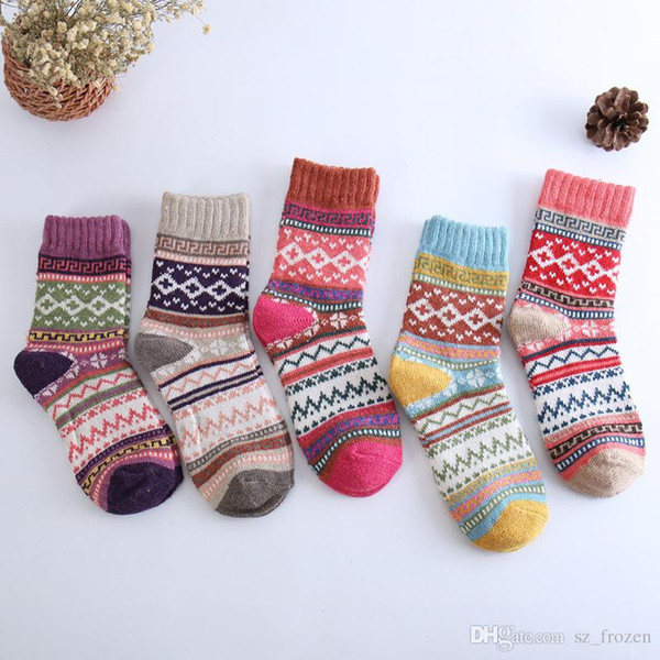 Wool Casual National style Sock Women Winter Thermal Warm lovely Socks Female Crew Fashion Colorful Thick Socks Ladies TTA68