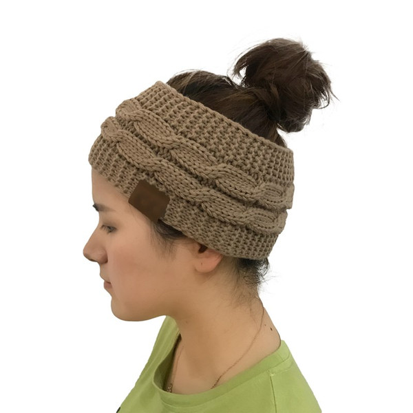 autumn and winter new labeling with the same paragraph fashion yarn ponytail wool cap empty top knit hat warm wholesale