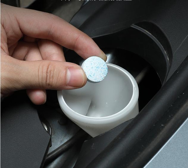 Automotive glass effervescent film solid wiper super concentrated car glass wiper detergent strong deconsolute