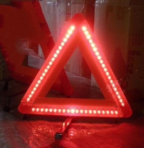 High Quality Car Emergency Reflective Triangles Car Warning Triangels Led Light Sign emergency stop Road Parking Warring Sign