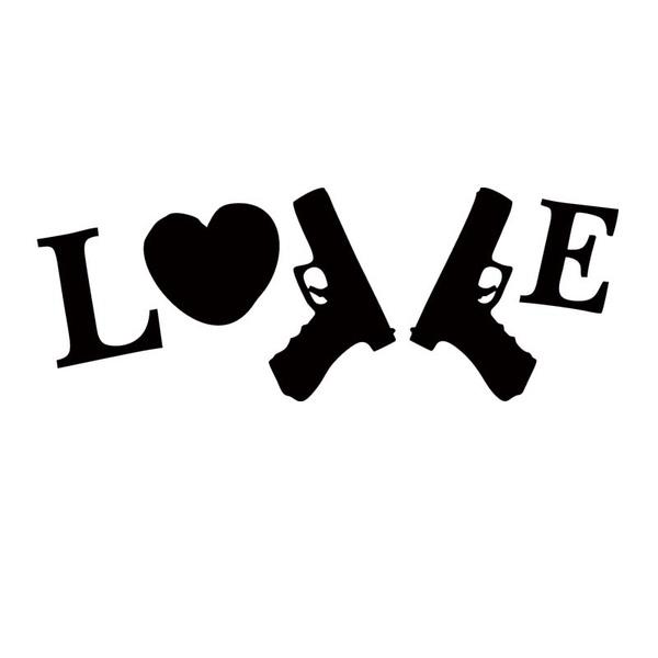 22*8CM Love Heart Guns Window Vinyl Wall Decal Vinyl Car Sticker Black/Silver CA-1293