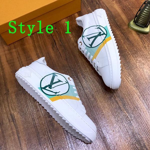 High quality popular fashion classic female tennis shoes comfortable dress shoes leather embossed flat white shoes