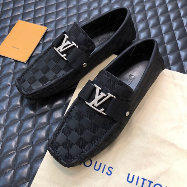 Popular Italian Fashion Luxury Men's Dress Shoes Patent Leather Black Luxury Wedding Shoes Men's Flat Shoes Office Large Size 38-45