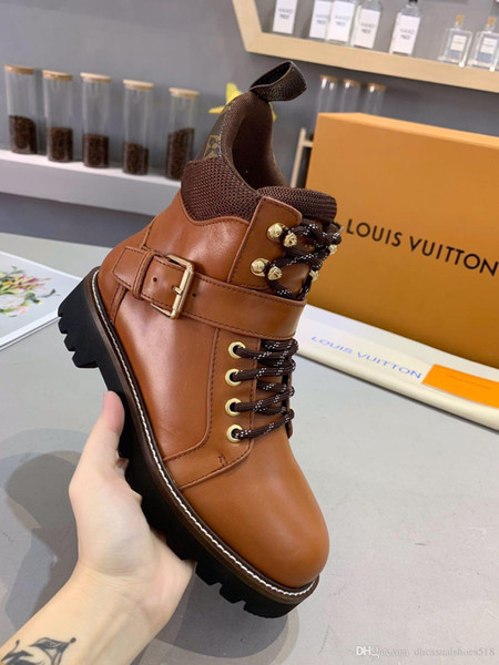 Luxury fashion women's casual shoes and classic comfortable driving shoes real leather waterproof wear-resistant embossed travel shoes