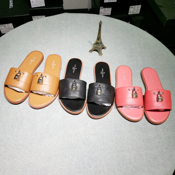 Luxury High Quality Summer Lady Designer Slippers Slippers Leather Flat Womens Shoes Casual Shoes Fashion Sandals Flat Sandals with Ori qk