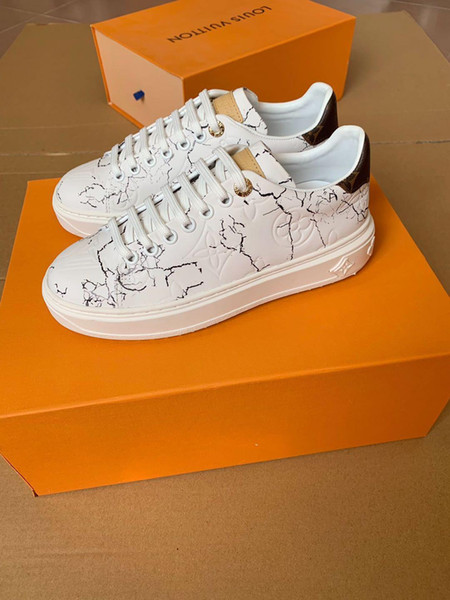 Fashion new trend women's tennis shoes and beautiful comfortable sneakers leather embossed non-slip wear-resistant casual shoes
