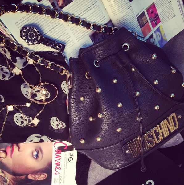 Louis
moschino
LV
NEVERFULL HAND
BAG SHOULDER
BAG PURSE MESSENGER
BAG MICHAEL C0 KOR LOUIS&
BAGS a002