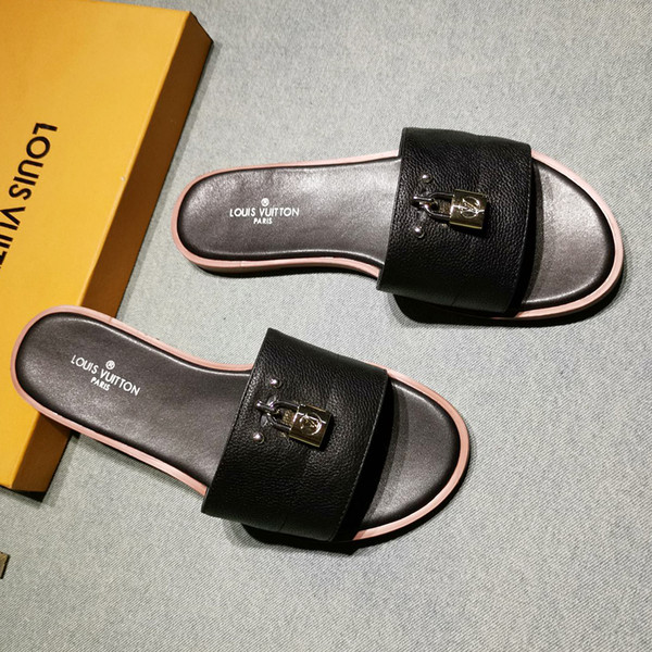 Luxury High Quality Summer Lady Designer Slippers Slippers Leather Flat Womens Shoes Casual Shoes Fashion Sandals Flat Sandals with Ori qt