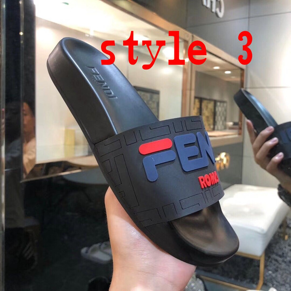 Fashion summer sandals bath shoes and classic comfortable and practical water non-slip shoes flat bottom couple slippers free shipping